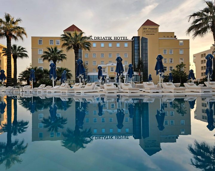 Hotel s bazénem