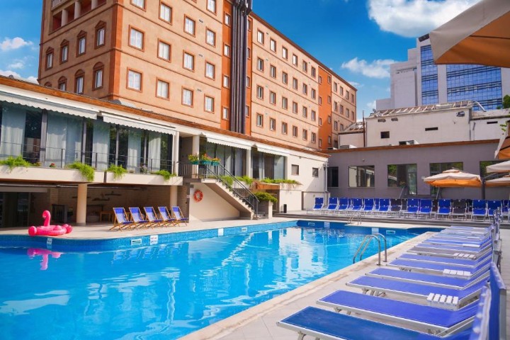 Hotel s bazénem