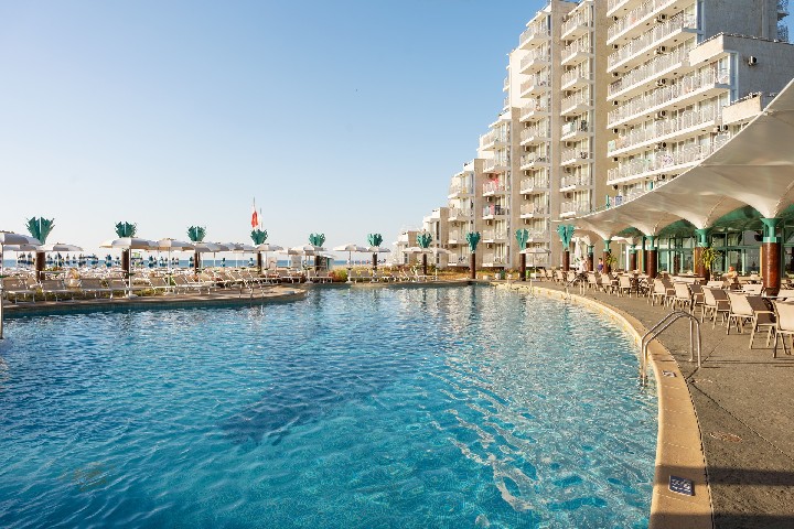Hotel s bazénem