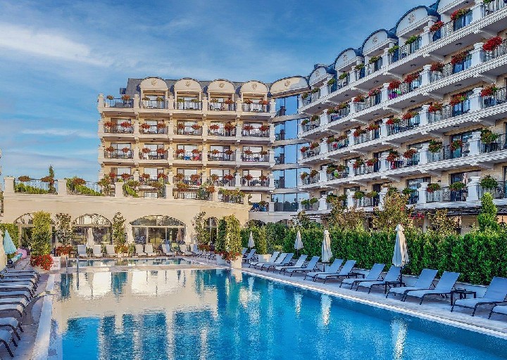 Hotel CASA DI FIORE wakacje