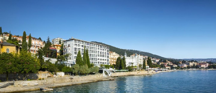 Hotel KRISTAL wakacje