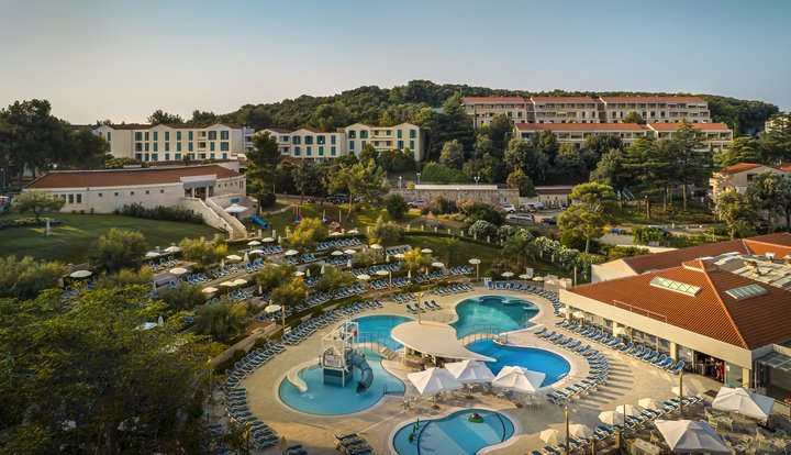 Hotel s bazénem 