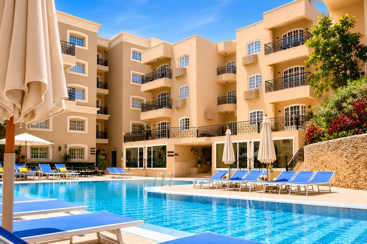 Hotel s bazénem