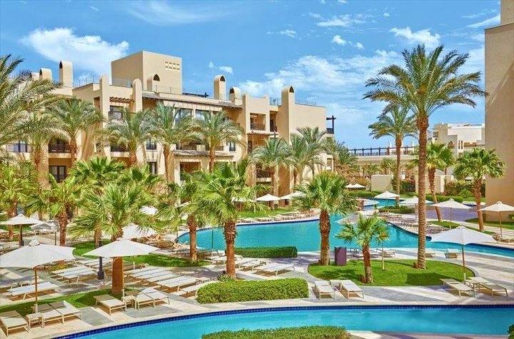 Hotel s bazénem