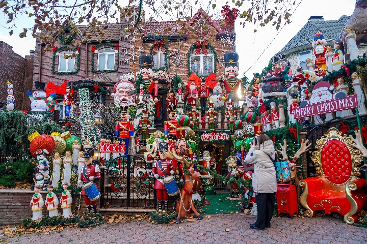 Polární záře Islandu a to nejlepší z adventního New Yorku – fotka 2