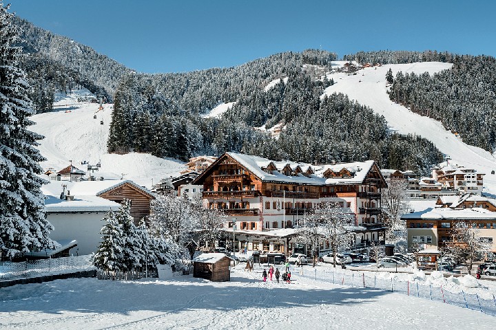 Hotel CORONA wakacje