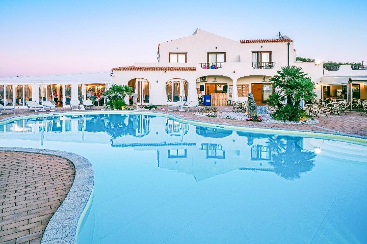 Hotel s bazénem