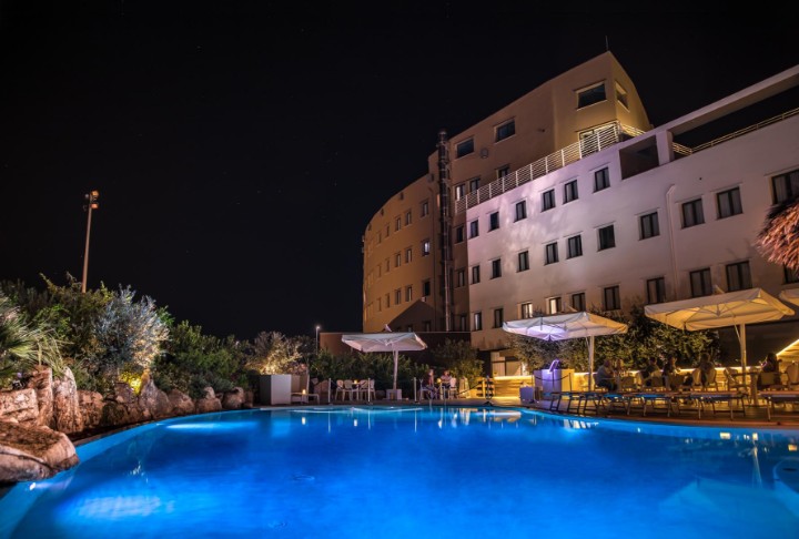 Hotel s bazénem 