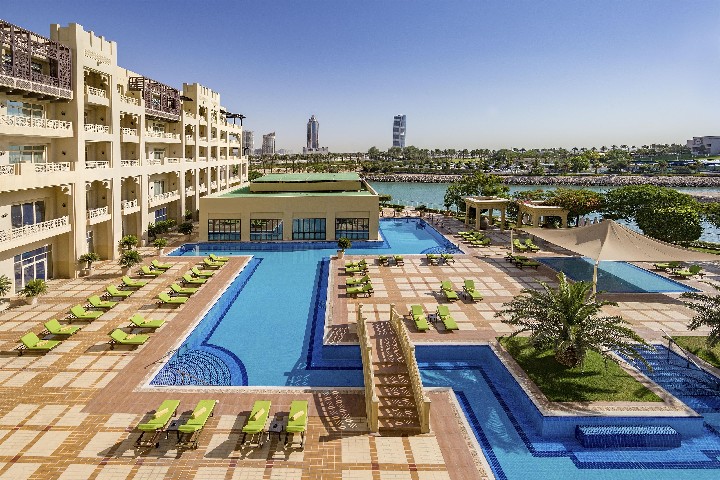 Hotel s bazénom
