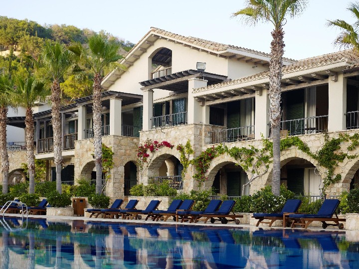 Columbia Beach Resort, Pissouri