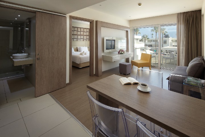 Whole apartment