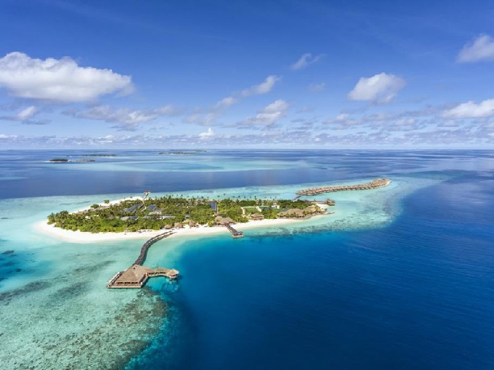 Hotel HURAWALHI wakacje