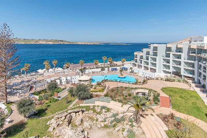 Hotel DOLMEN wakacje