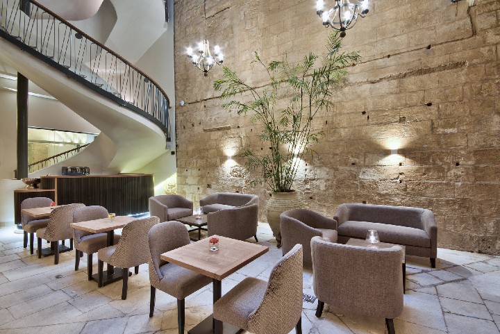 Lobby Courtyard