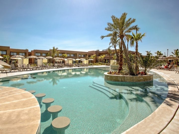 Hotel s bazénem