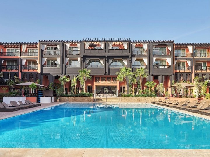 Hotel s bazénem