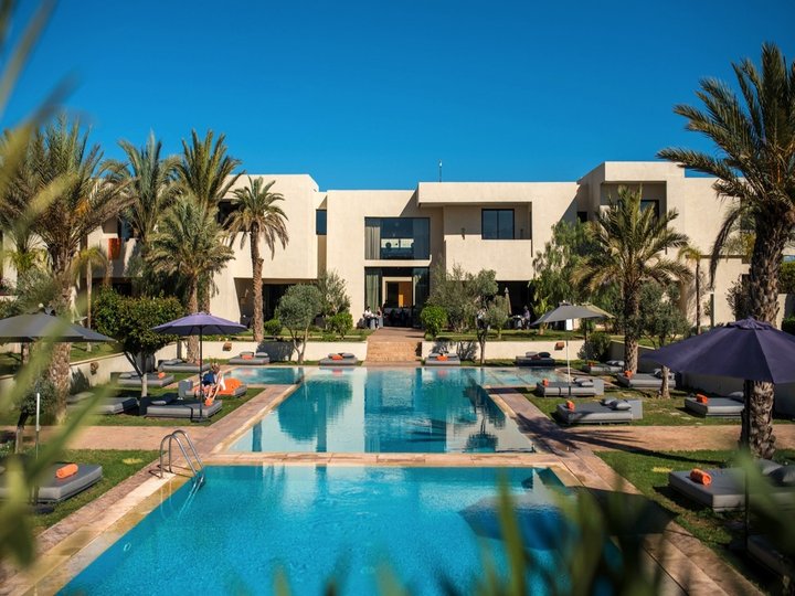 Hotel s bazénem