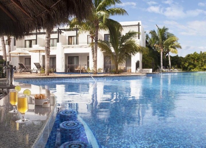 Hotel s bazénem 