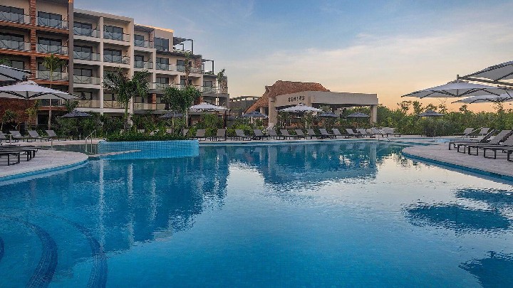 Hotel s bazénem