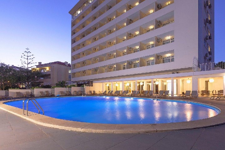 Hotel CARCAVELOS BEACH HOTEL (EX-PRAIA MAR) wakacje