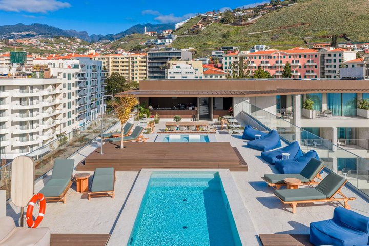 Hotel s bazénem