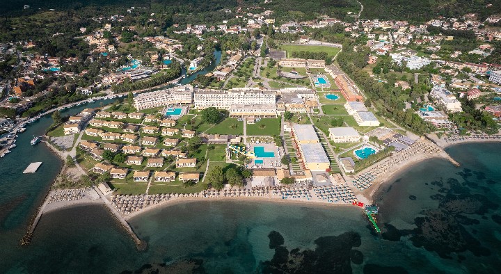 Canvas by Mitsis Messonghi – fotka 4