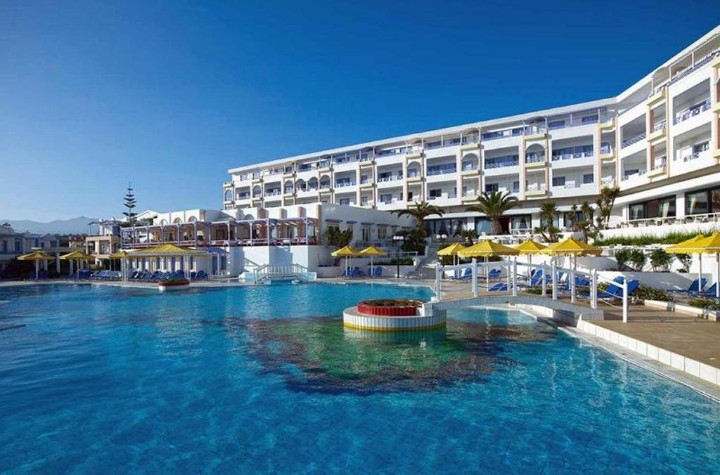 Hotel medencével