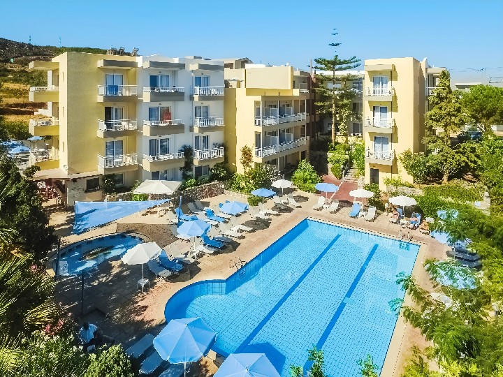 Hotel s bazénem