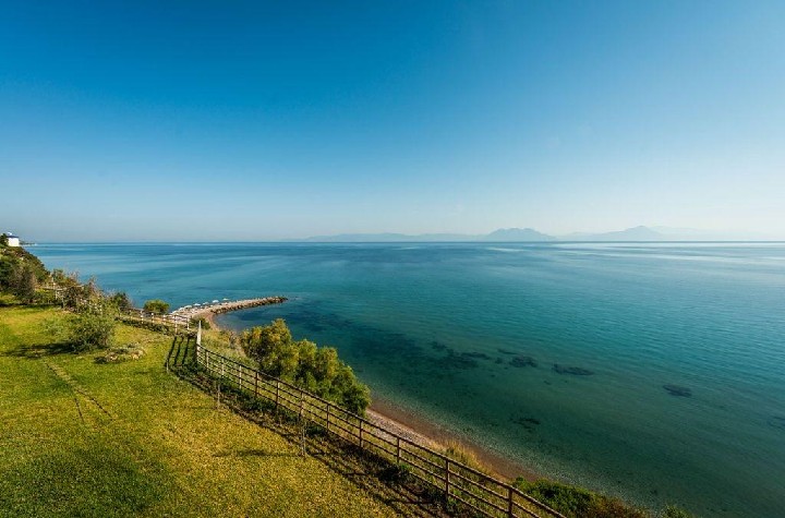 Kilátás a kertből