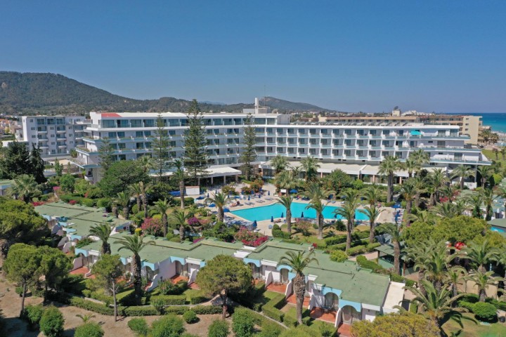 Hotel medencével