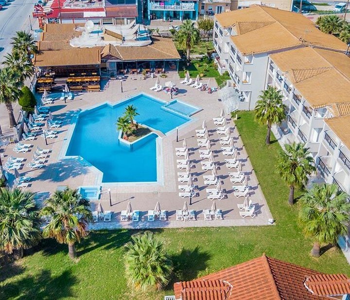 Hotel s bazénem