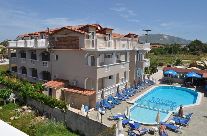 Hotel s bazénom