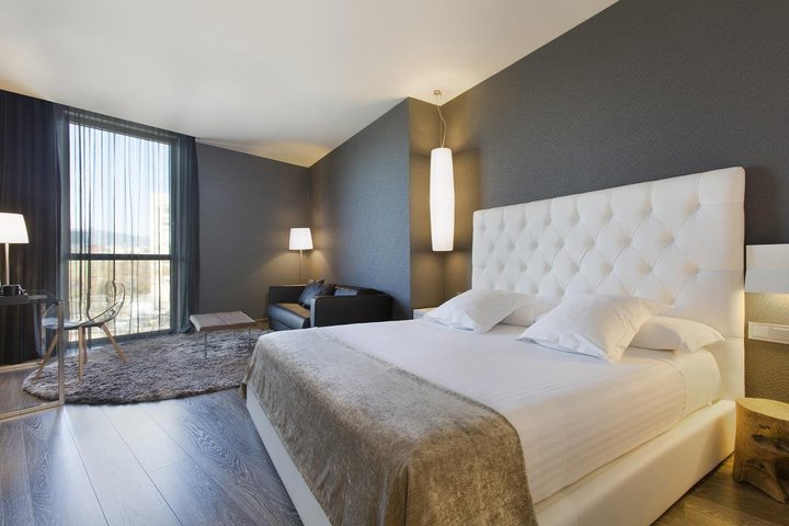 SB Plaza Europa – fotografie 5