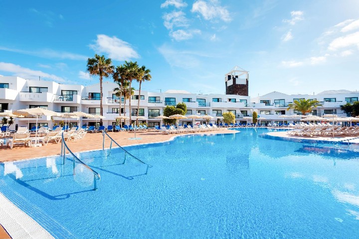 Hotel s bazénem