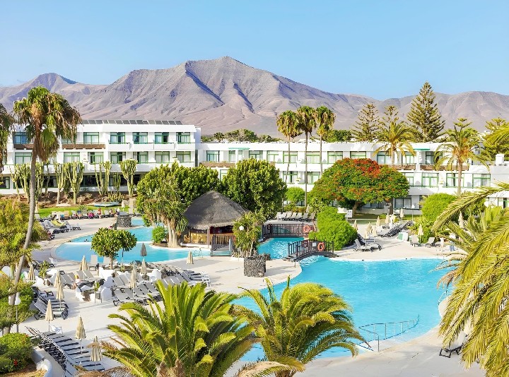 Hotel s bazénem