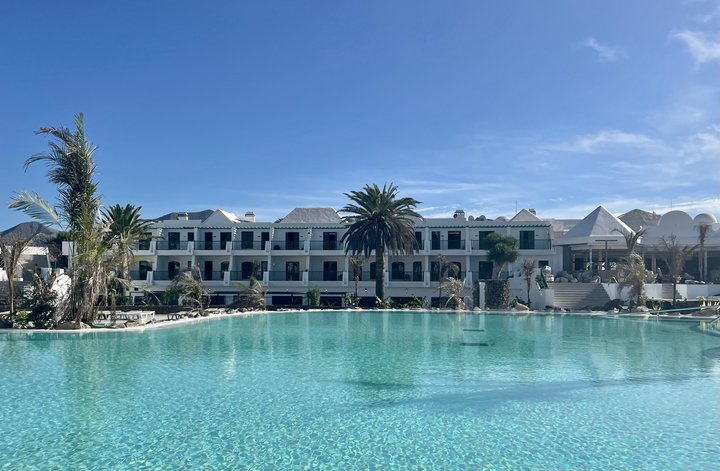 Hotel s bazénem