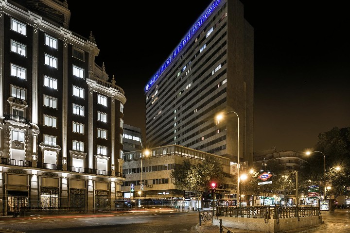 Budova hotelu 