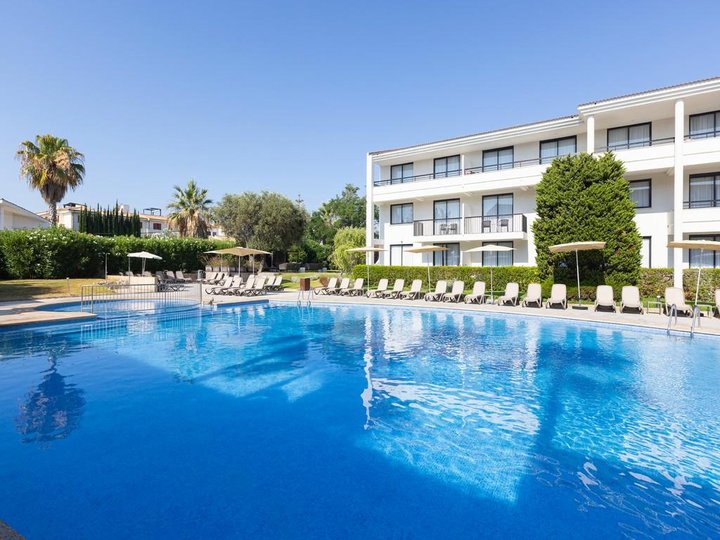 Hotel s bazénem