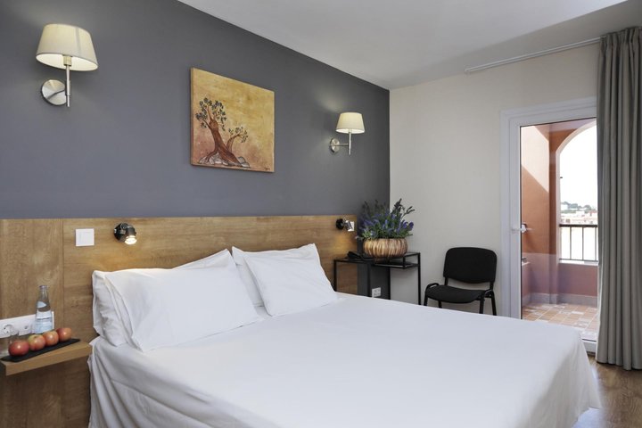Nura Santa Ponsa Pins – fotografie 3