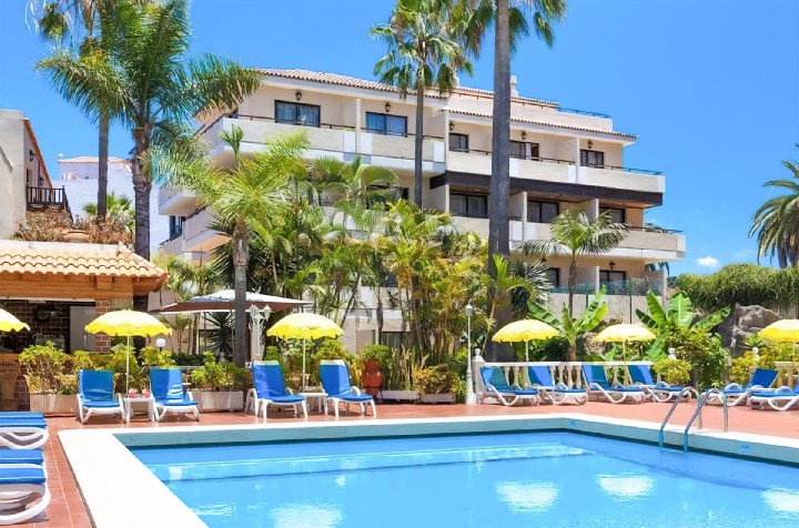 Hotel s bazénem