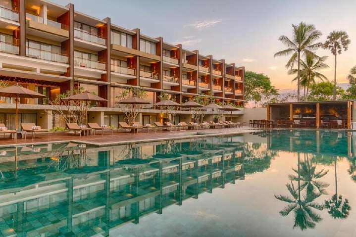 Hotel s bazénem