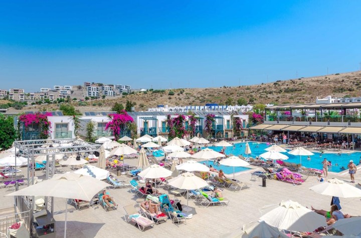 Törökország, Égei-tengeri Riviéra - Bodrum, Gümbet - JASMIN BEACH