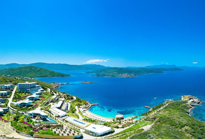 Hotel a okolí