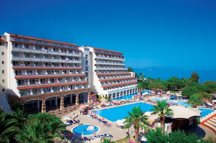 Hotel medencével