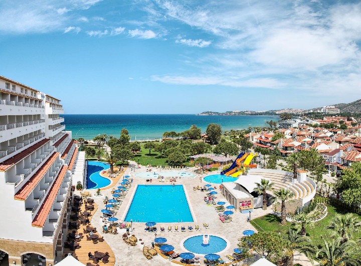 Hotel s bazénom