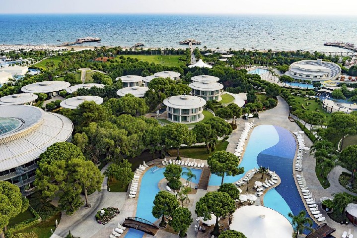 Hotel CALISTA LUXURY RESORT wakacje