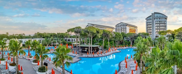 Hotel s bazénem