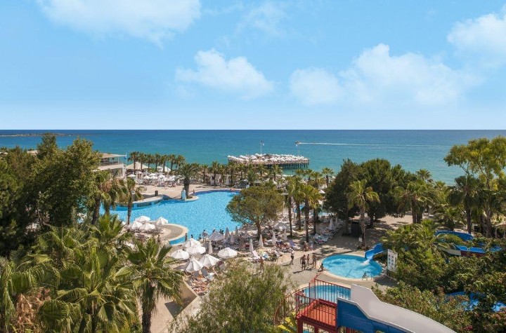 Areal hotel
