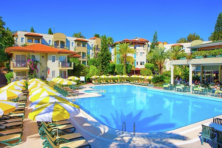 Hotel medencével
