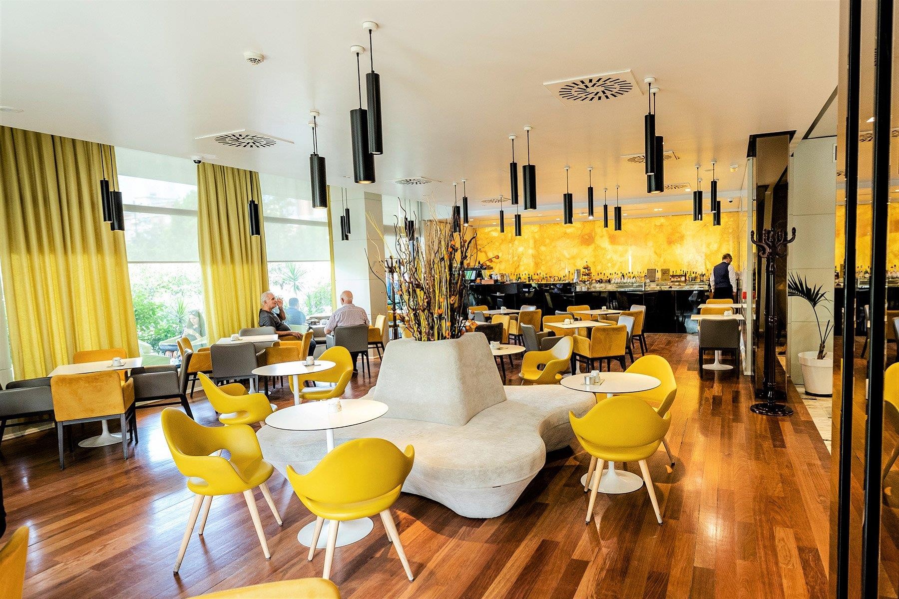 Tirana International Hotel and Conference Centre 12